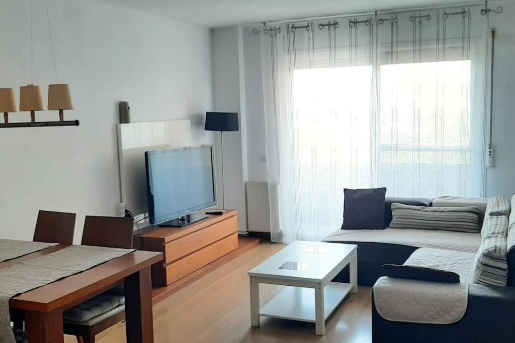 Апартаменти Precioso Piso Barcelona Santa Coloma De Cervello Екстер'єр фото